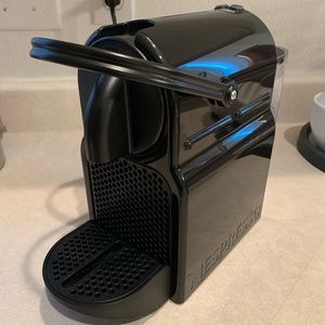 Nespresso by De’longhi • Inissia Espresso Maker